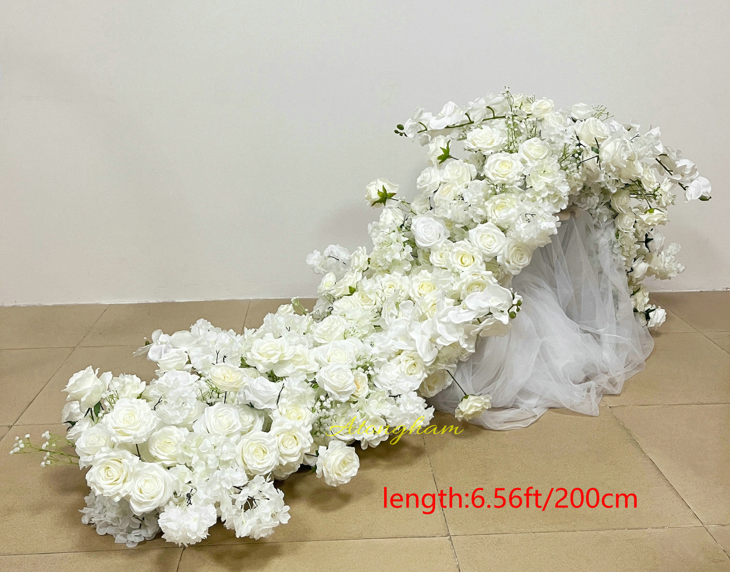 romantic nude cream centerpiece runner